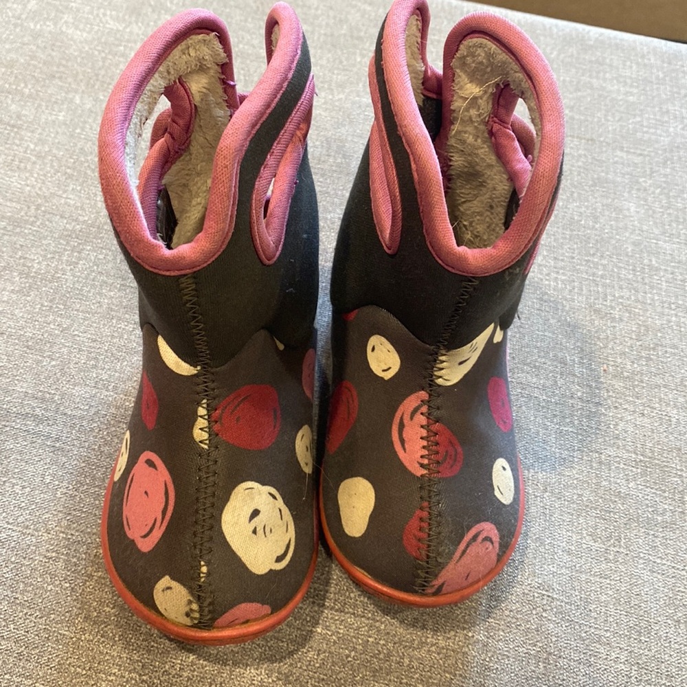Toddler girl Bogs